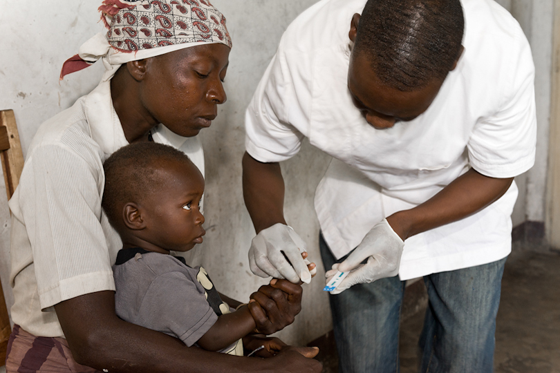 Rapid HIV testing of a child whose mother is HIV-AIDS positive